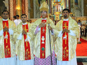 Mangalore: 3 Deacons ordained to priesthood